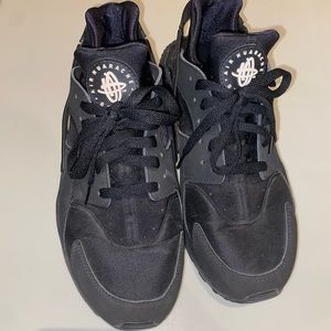 Nike Air Huarache Size 11 Black